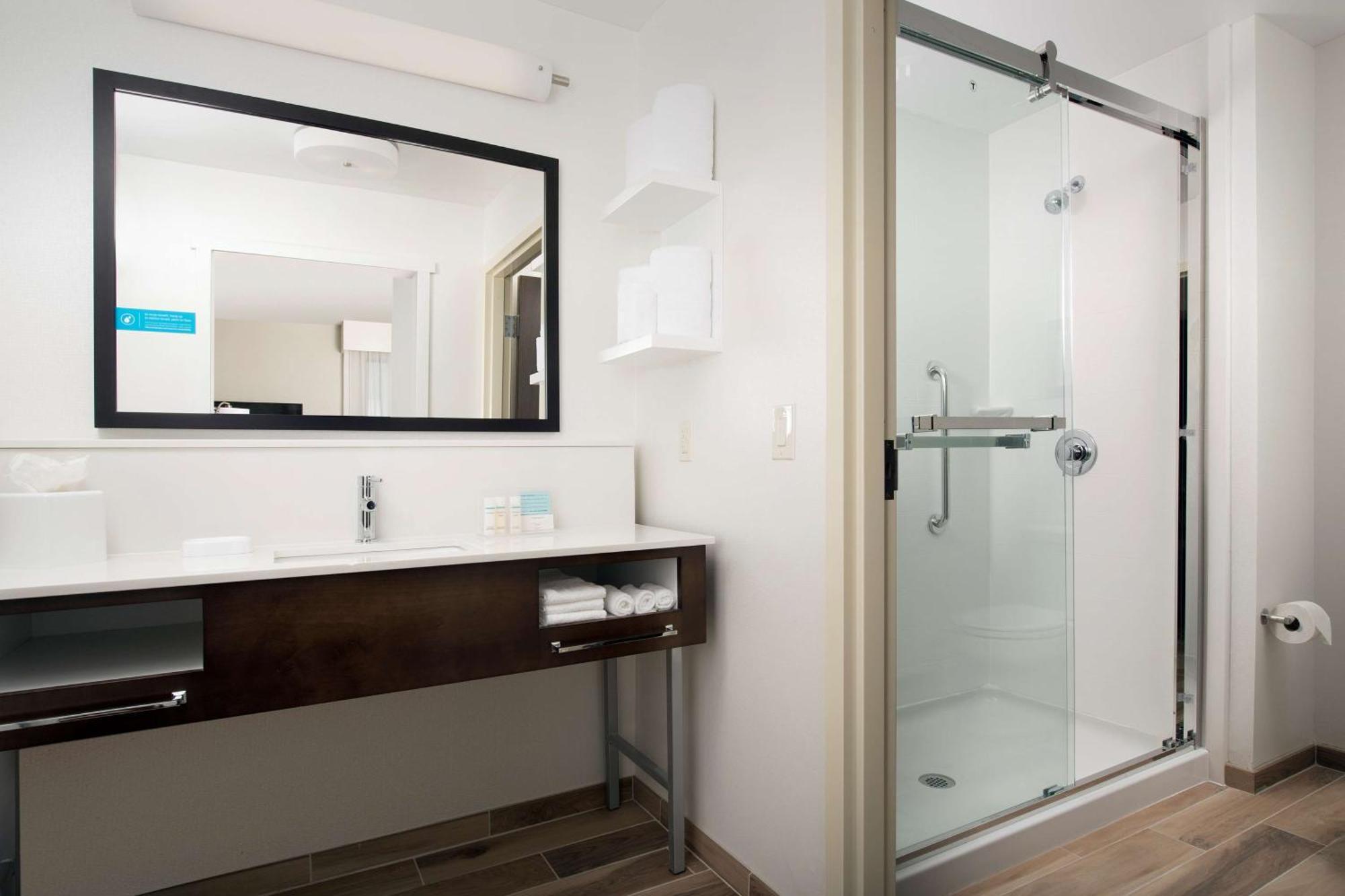 Hampton Inn & Suites San Antonio Lackland Afb Seaworld Екстериор снимка