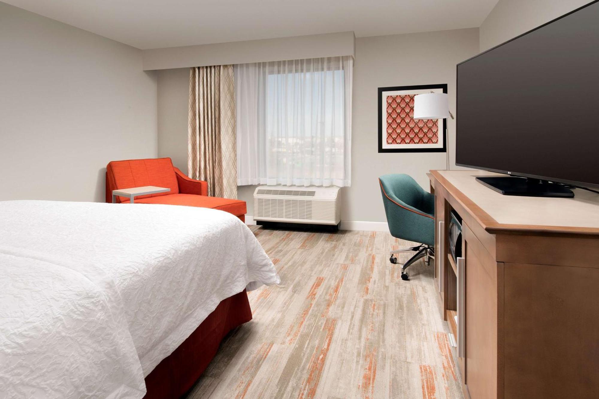Hampton Inn & Suites San Antonio Lackland Afb Seaworld Екстериор снимка