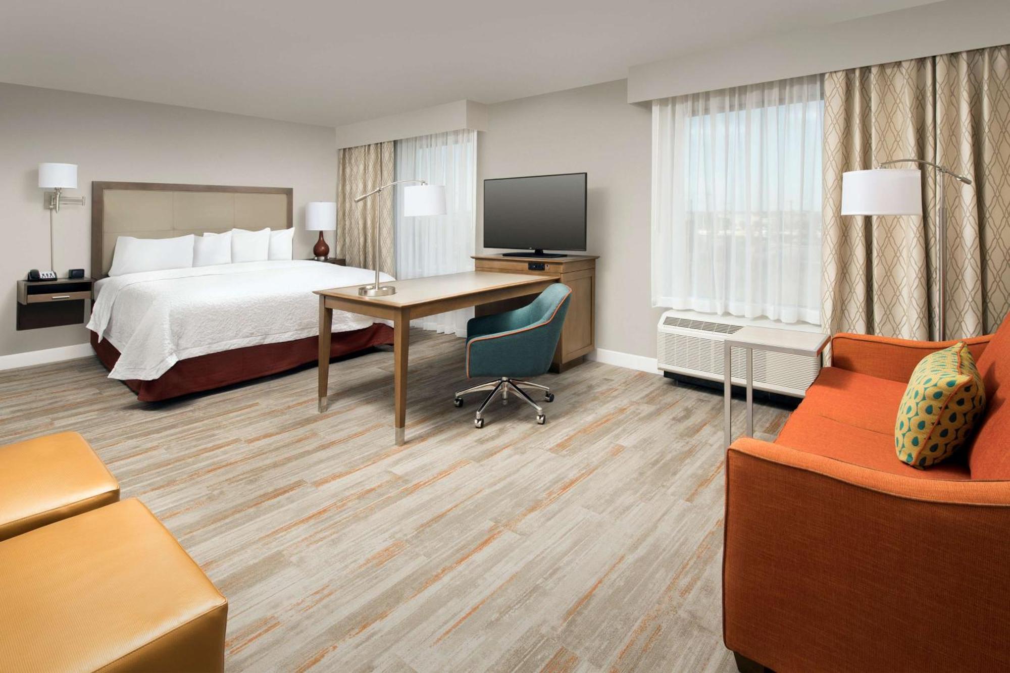 Hampton Inn & Suites San Antonio Lackland Afb Seaworld Екстериор снимка